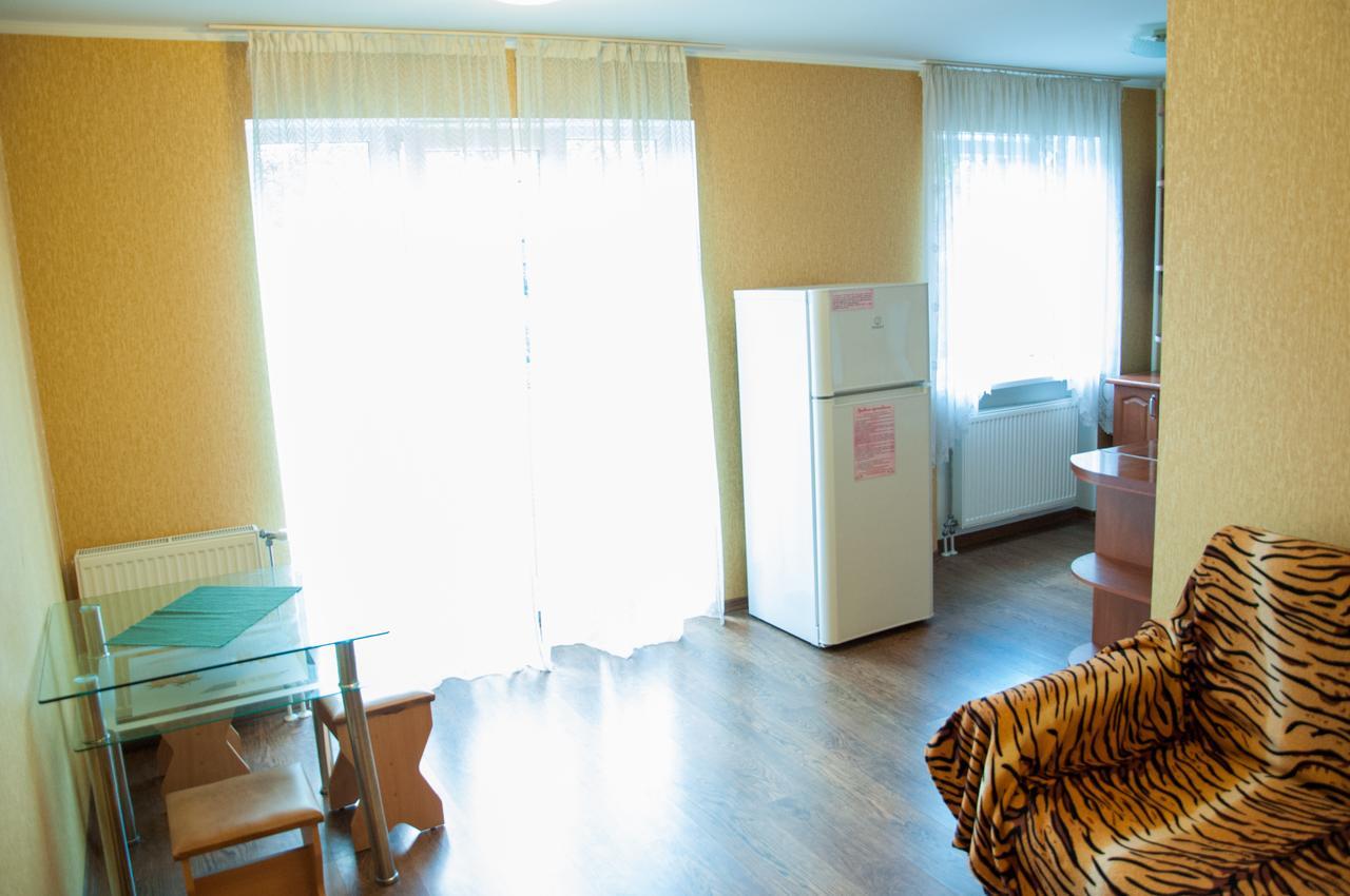 Apartments On Svobody 39 Užhorod Esterno foto